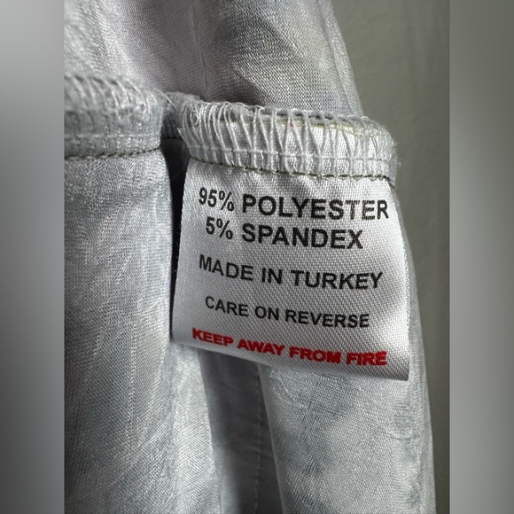 Isle Apparel Leopard Print Multicolor Ruffle Color Dress Size Large - Picture 6 of 6